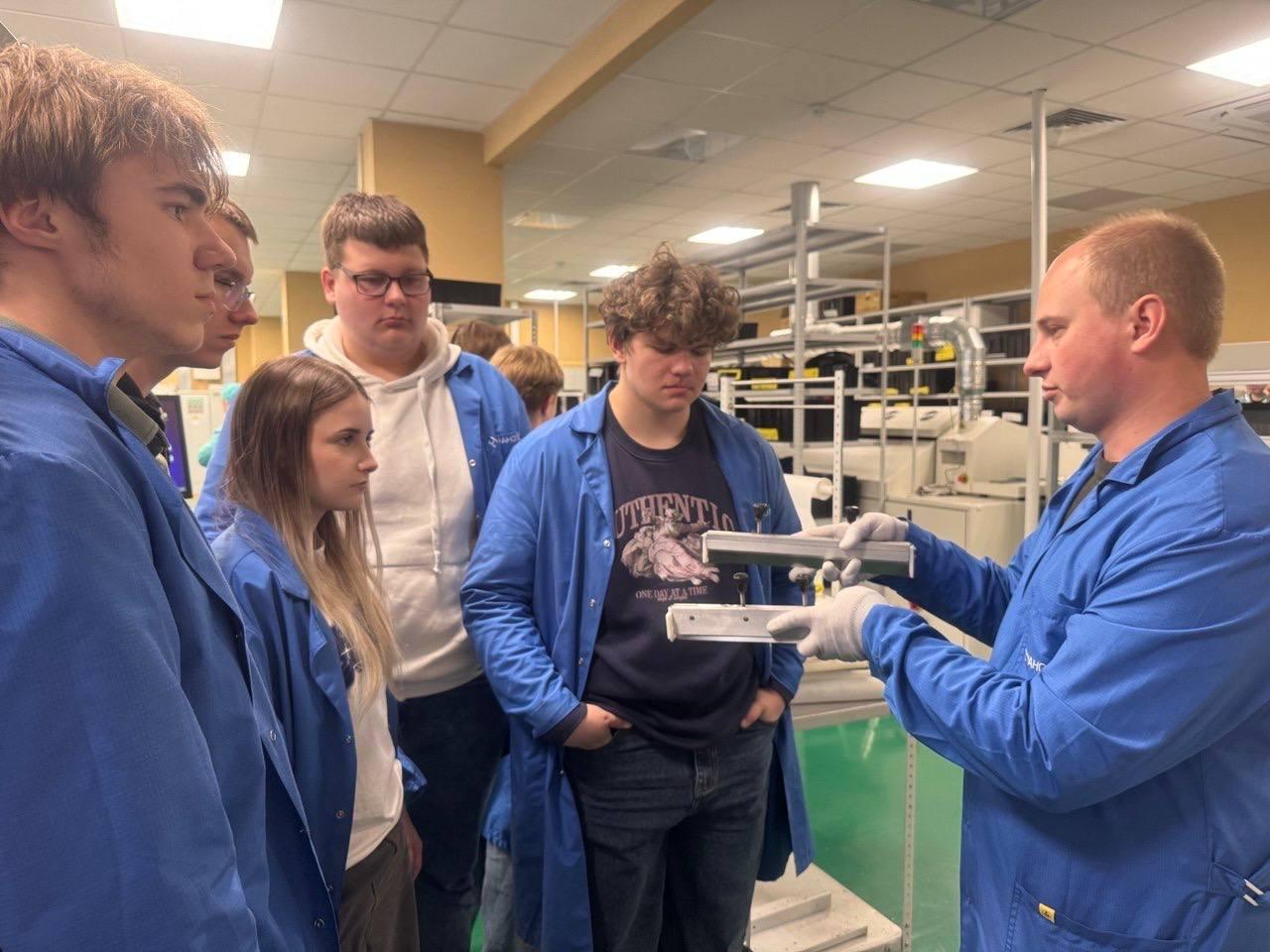 Изображение №10