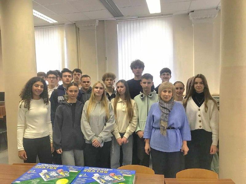 Команда гр.4К9291 и 4К9394 подготовили и провели с учащимся первого курса интеллектуальный квест