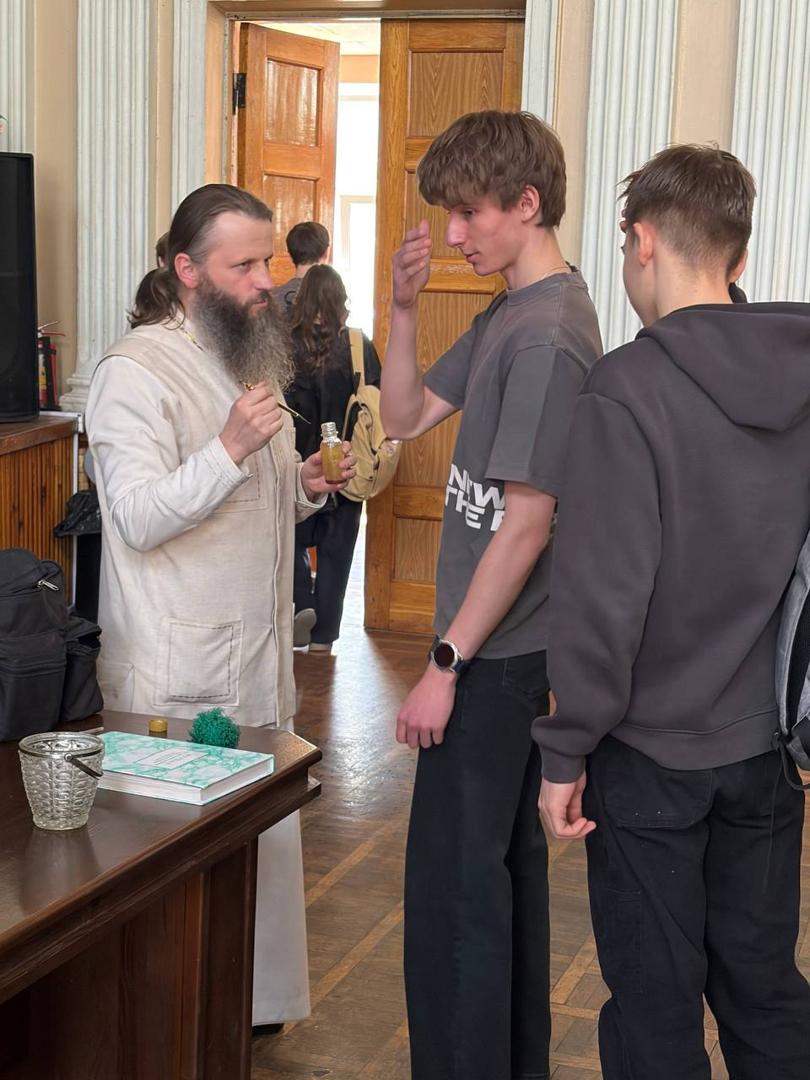 Изображение №4