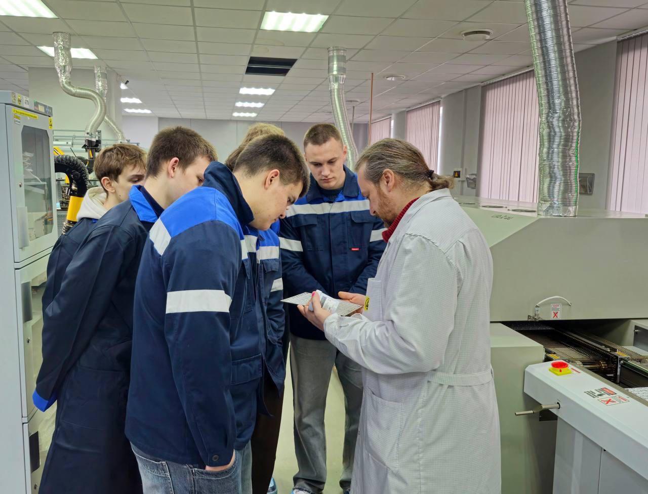 Изображение №6