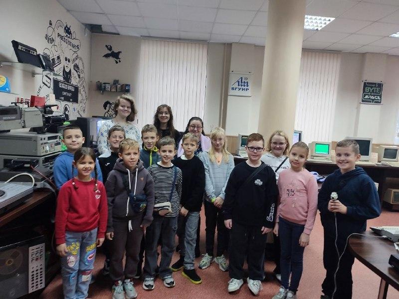The exhibition of retro computers was visited by students of the 42nd secondary school in Minsk.