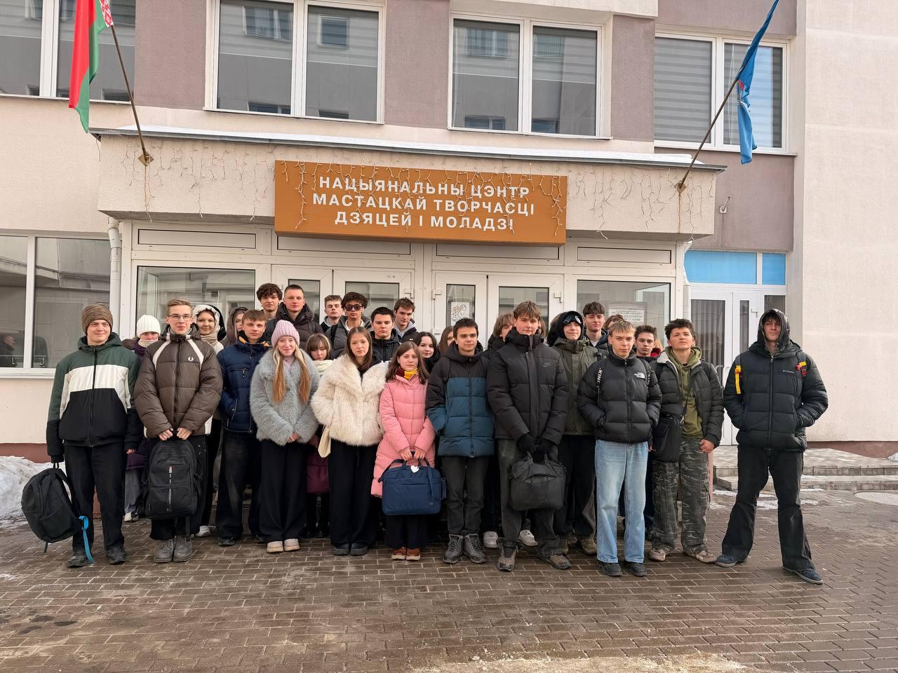 Учащиеся учебных групп 4к9393, 4к9394, 5к9591 посетили документальный спектакль «Календарь памяти: страницы судьбы»