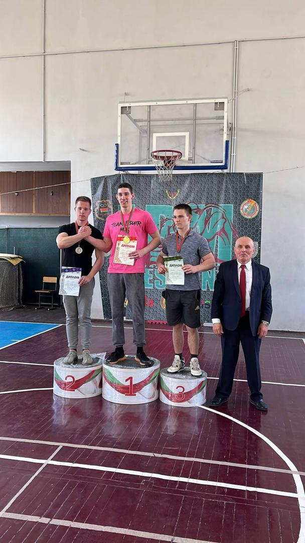 Изображение №6