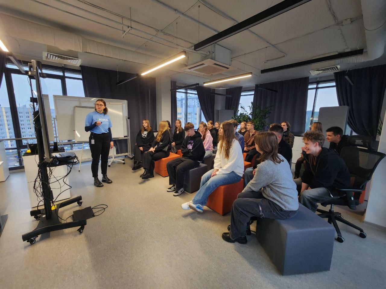 Изображение №5