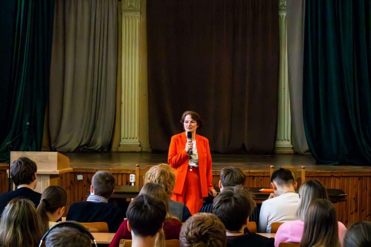 Прошла профориентационная встреча с учащимися колледжа