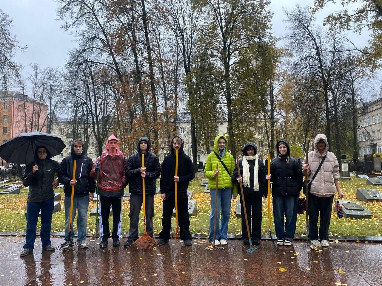 Актывісты БРСМ прынялі ўдзел у рэспубліканскім суботніку
