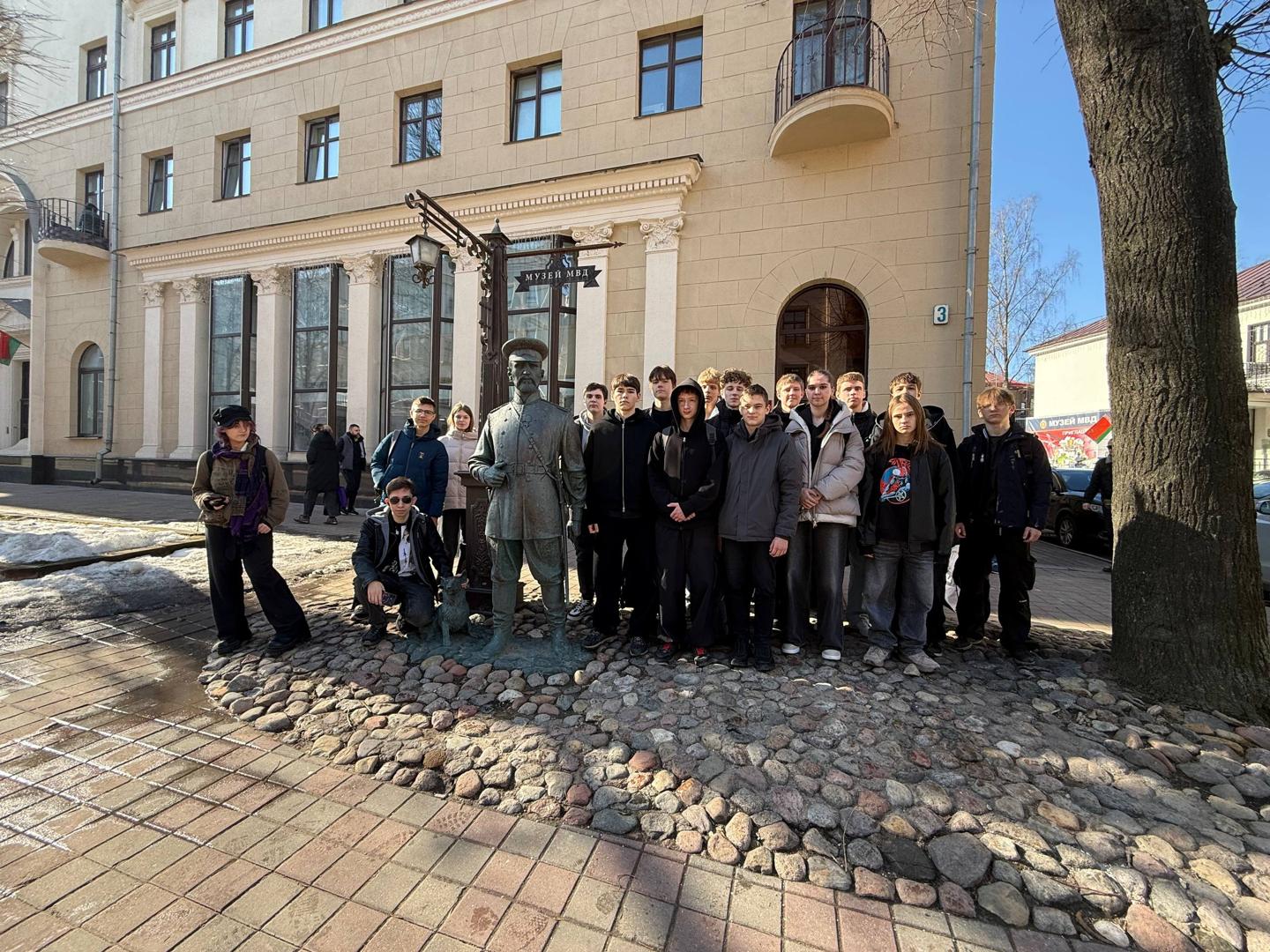 Навучэнцы групы 5к9391 у суправаджэнні Нырцова Ігара Мікалаевіча наведалі музей МУС