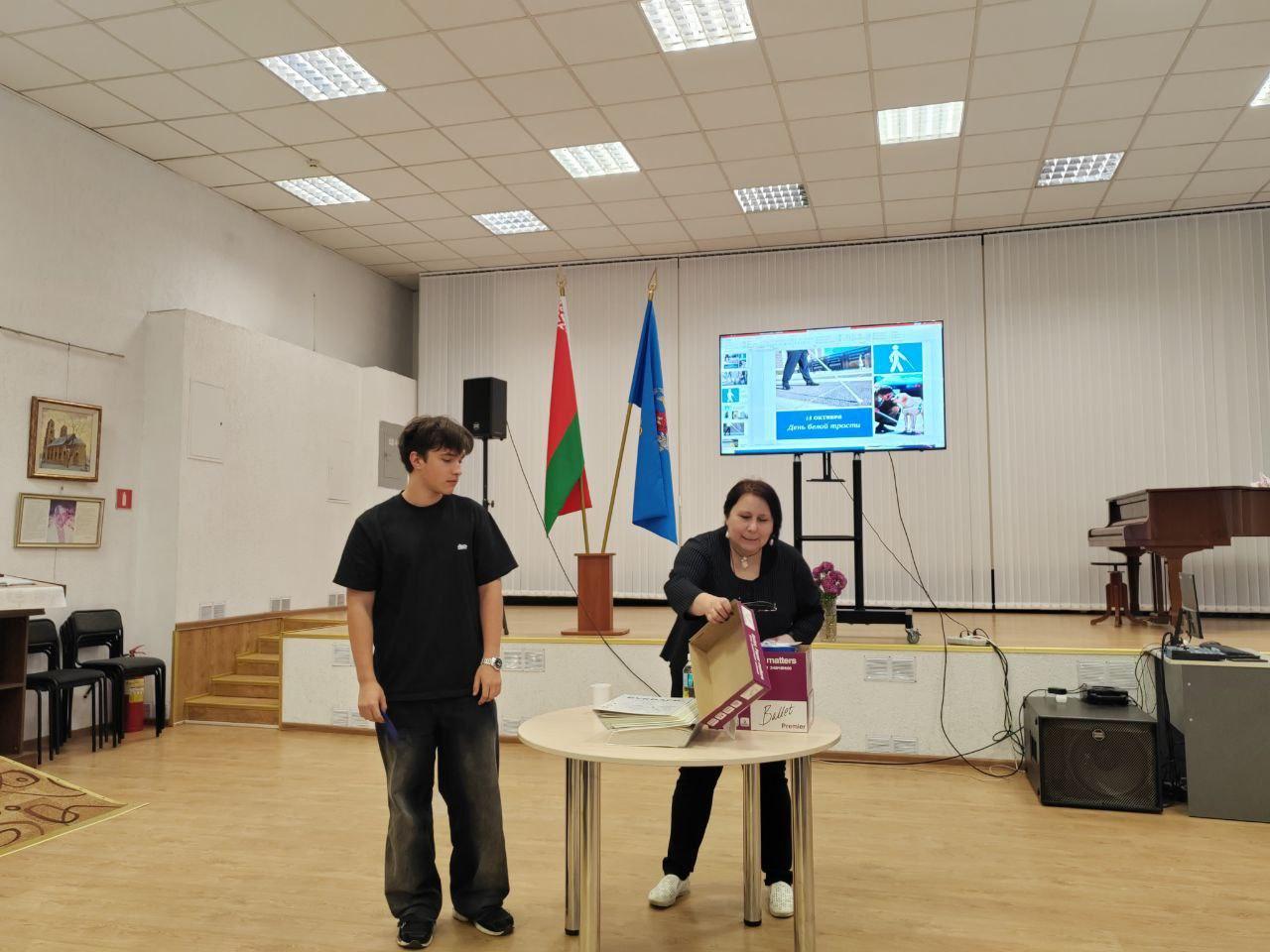 Изображение №6