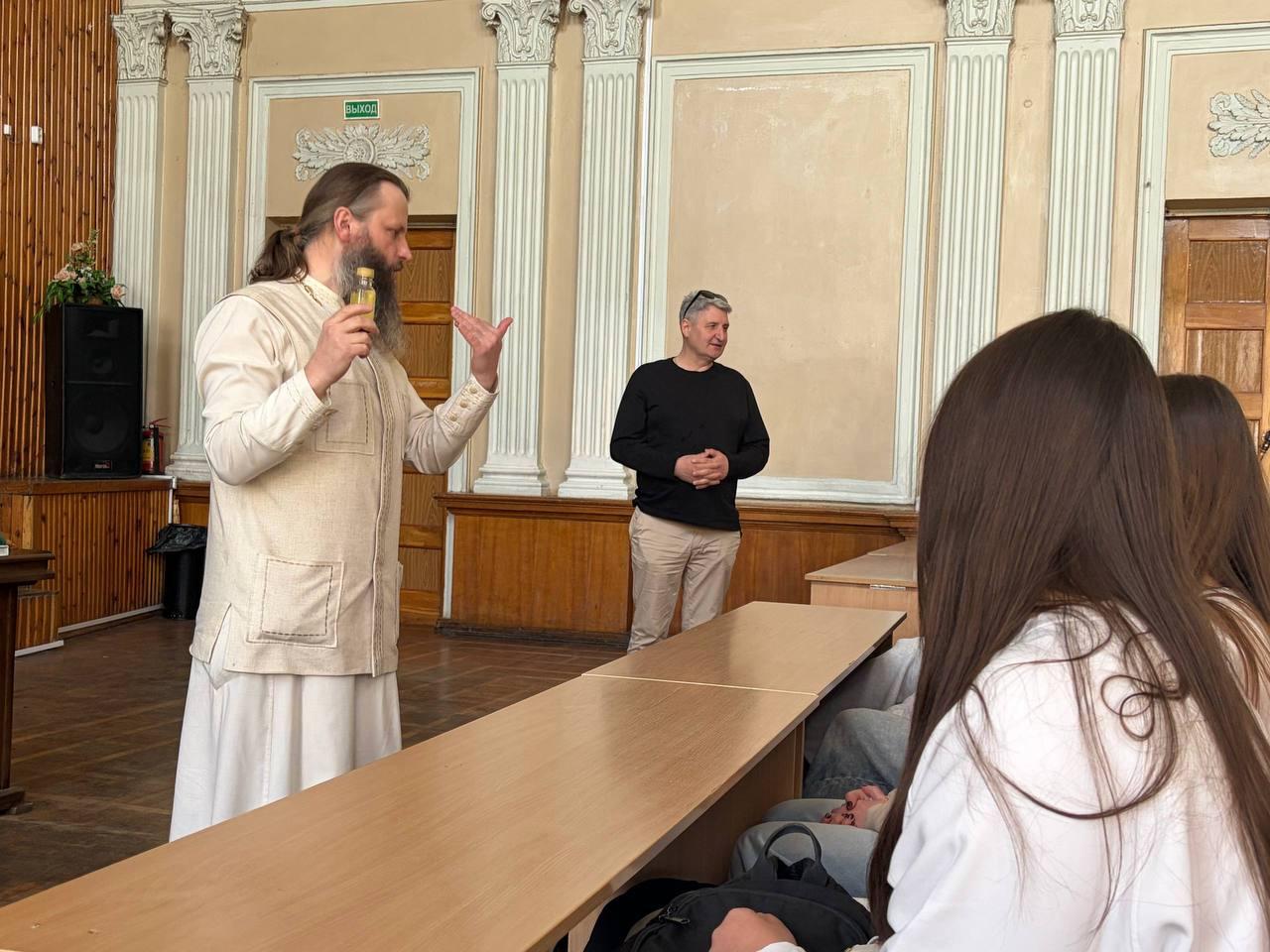 Изображение №5