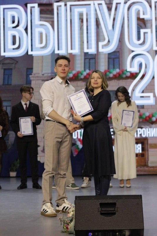 Изображение №6