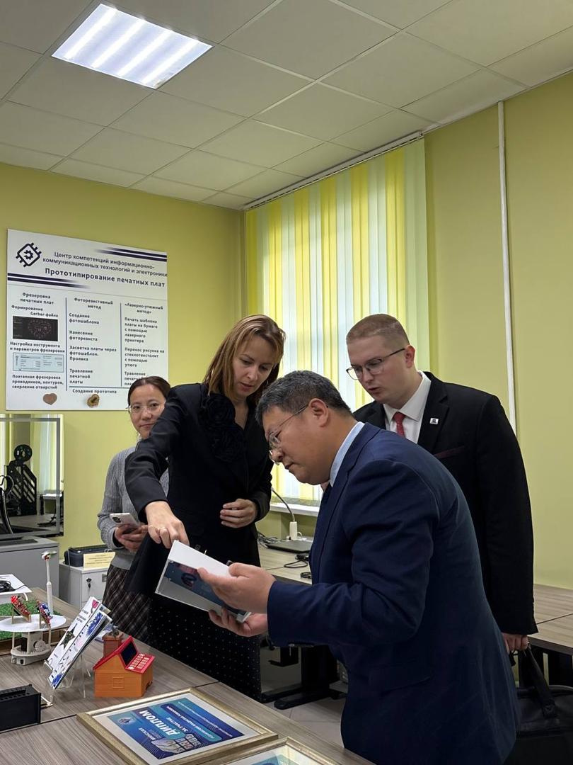 Изображение №4