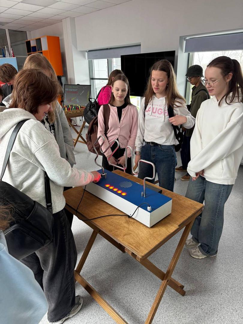 Изображение №7