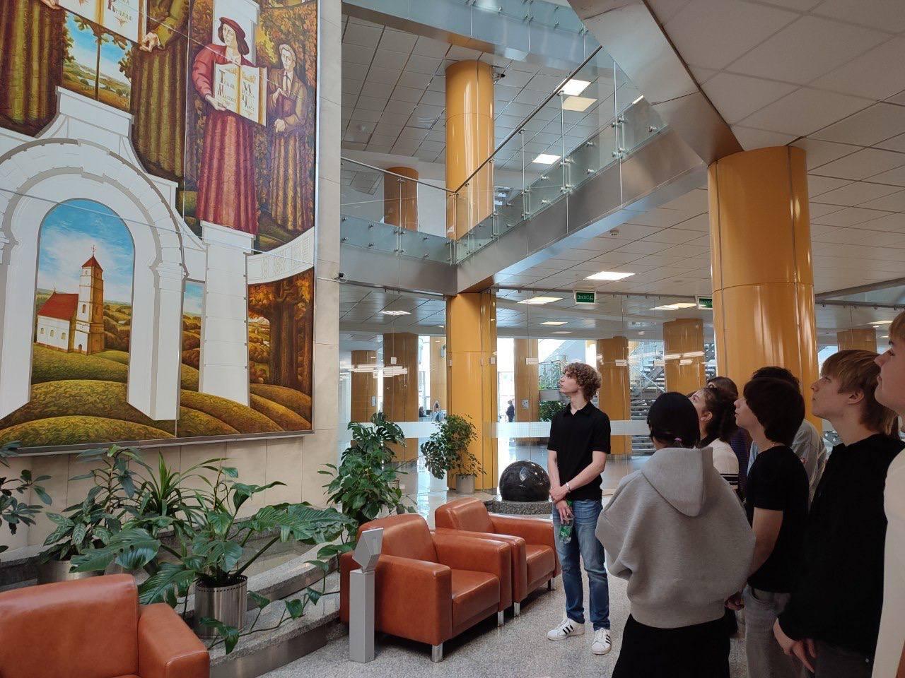 Students from 6k9691 went on an excursion to the National Library of Belarus