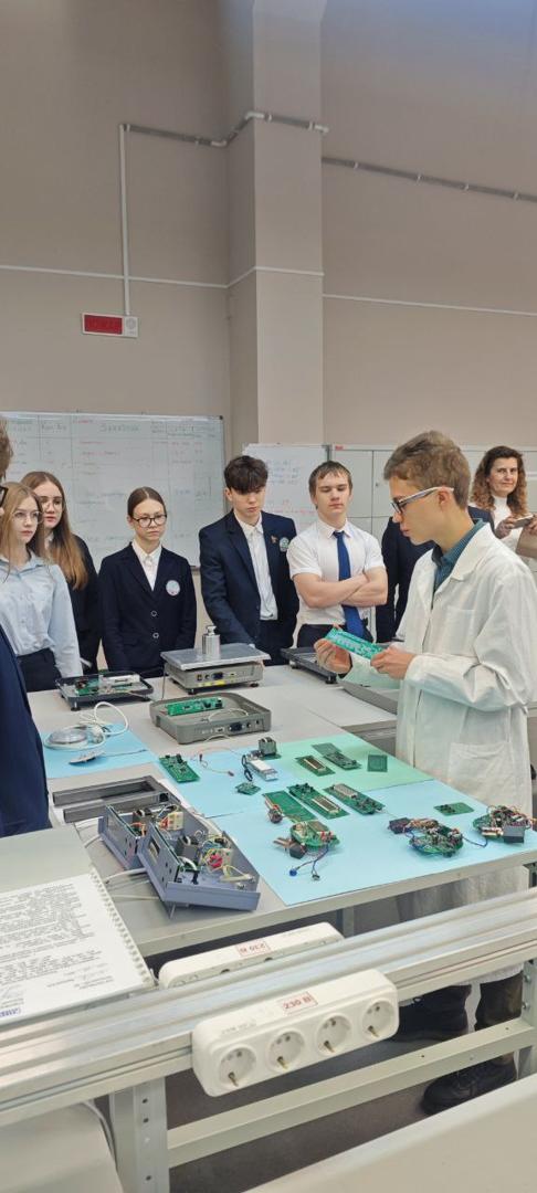 Изображение №6