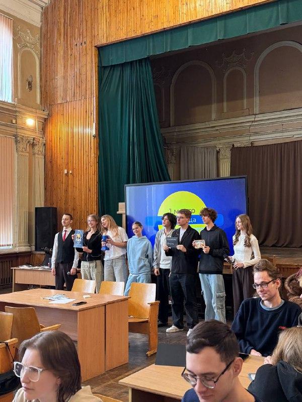 Изображение №7