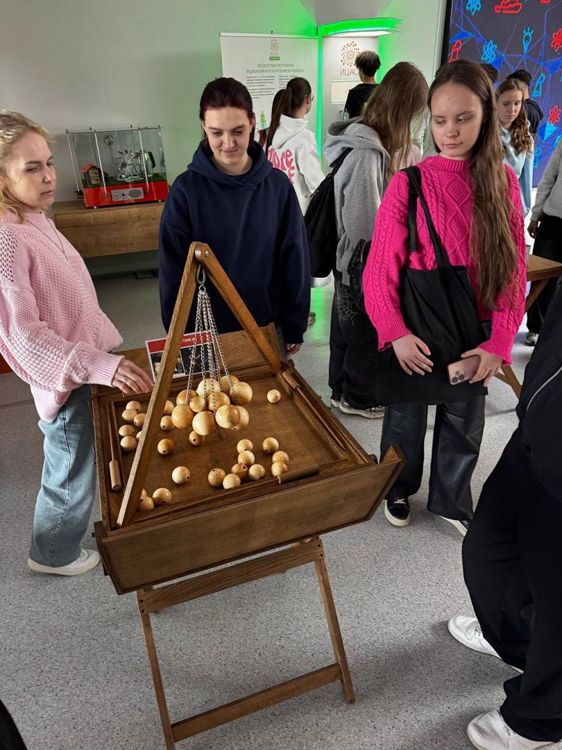 Изображение №9