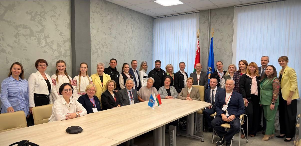 Визит руководителей учреждений СПО Свердловской области (РФ) во главе с Министром образования Тренихиной С.Ю.