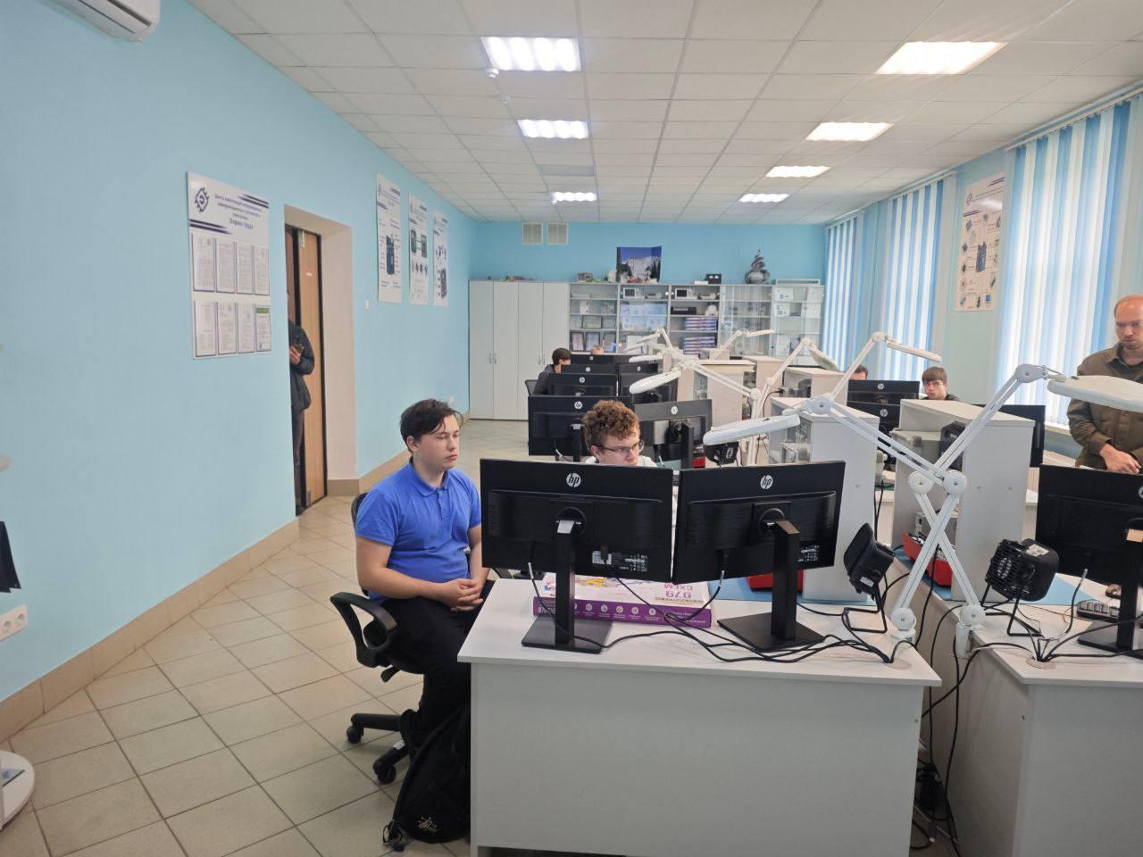 Изображение №6