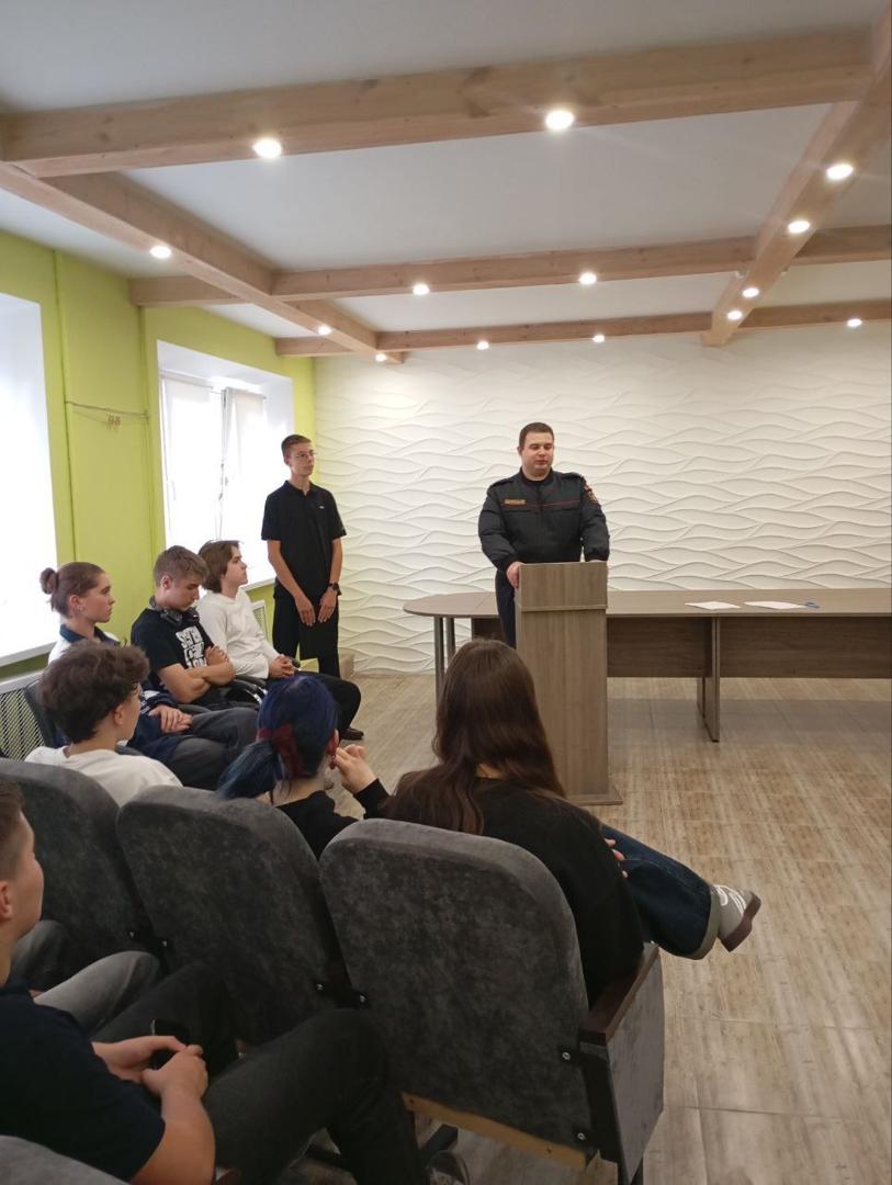 Падзея па прадухіленні незаконных паводзін адбылося ў інтэрнаце каледжа з удзелам інспектара з Упраўлення ўнутраных спраў Савецкага раённага дэпартамента ўнутраных спраў Мінска