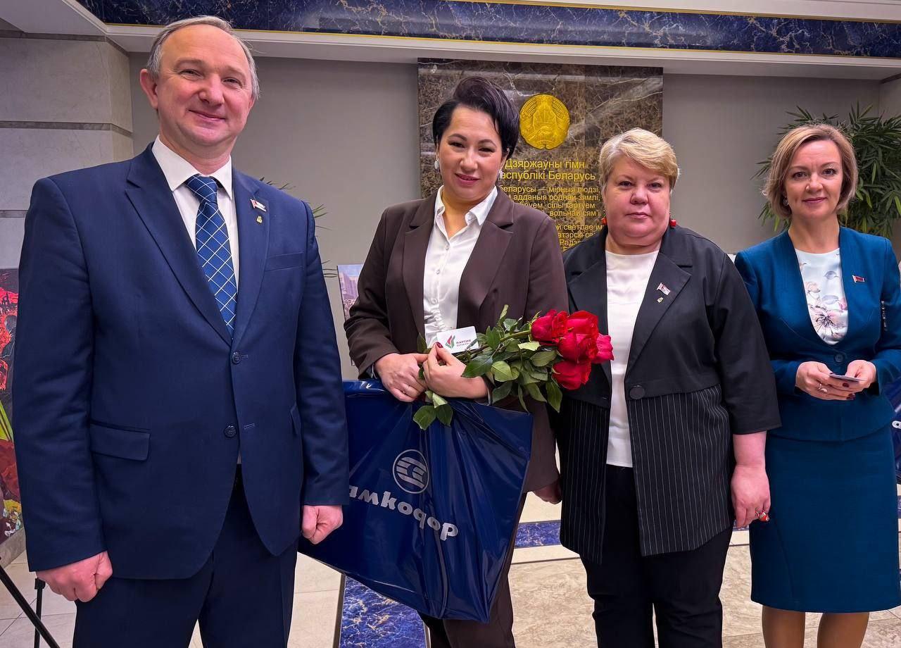 Chairman of the Central Committee "POIT" Lazitskas Ekaterina Aleksandrovna became the owner of a ticket of a member of the Belarusian Party "White Rus'"