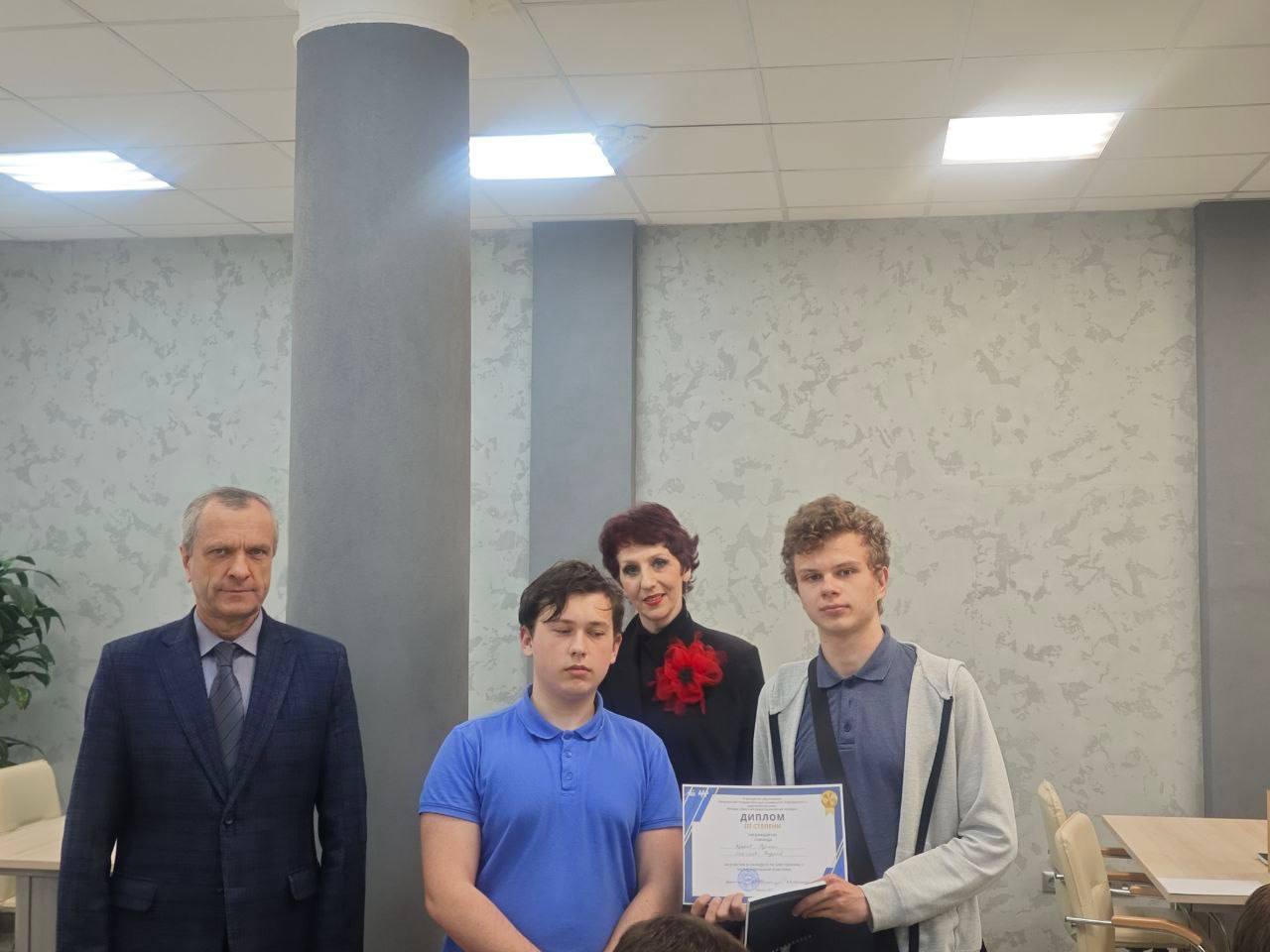 Другі дзень спаборніцтваў з міжнародным удзелам у электронікі
